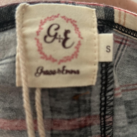NWT⭐️Adorable🍁FALL Plaid TOP Button-up Back🍁Tan Elbow Patches by Grace & Emma - Picture 3 of 11